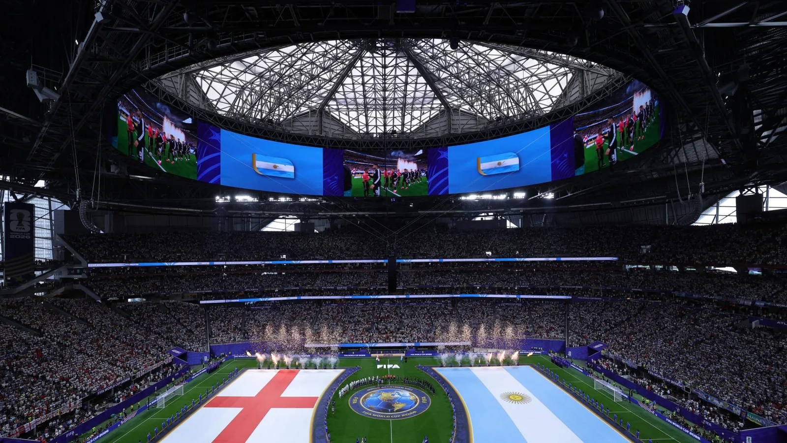 La afición argentina no respeta el himno de Inglaterra y el partido empieza caliente - MARCA