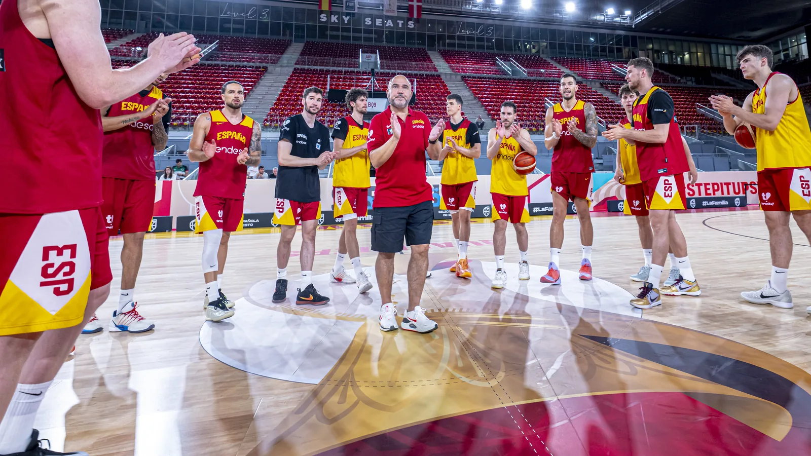 España asegura el liderato de grupo en la clasificación para el Mundial 2027