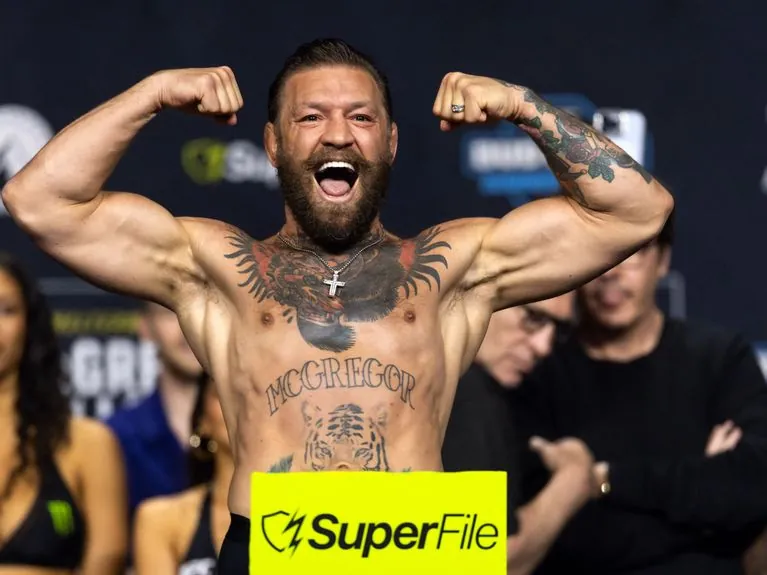 Foto: McGregor vs Holloway, UFC 329: pelea, resultado, ganador y última hora, en directo